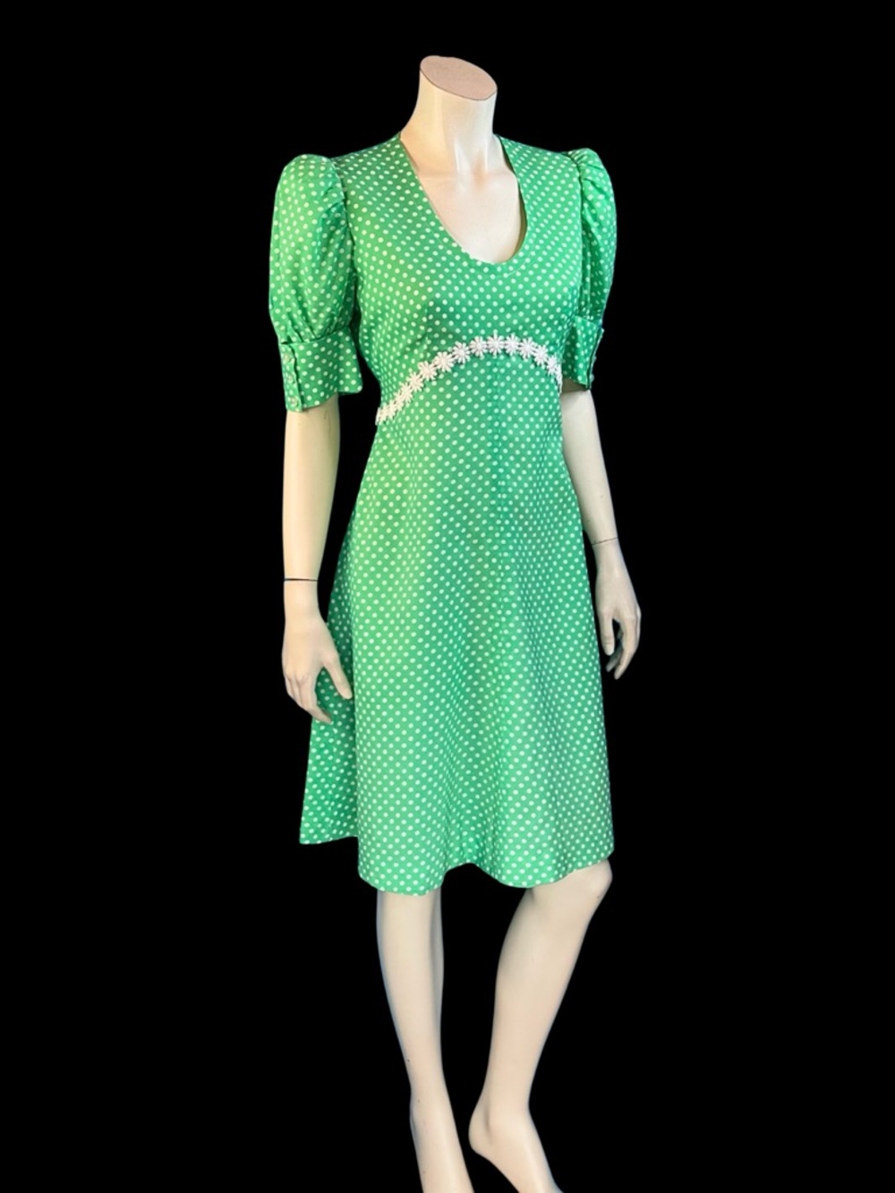 70s Green Polka Dot Baby Doll Dress with White Daisy trim / S M - Picture 4 of 10